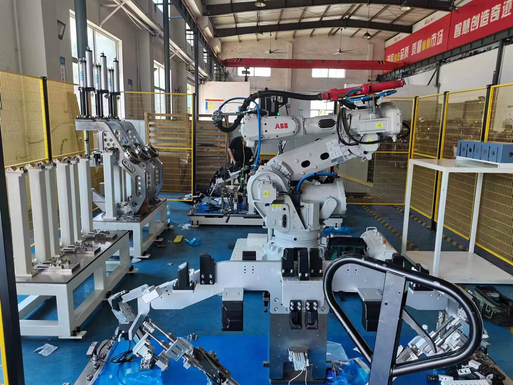 汽車保險(xiǎn)杠雷達(dá)支架機(jī)器人柔性開孔及焊接設(shè)備